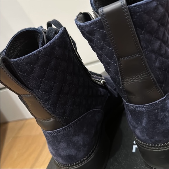 Chanel lace up combat boots in black and navy suede size 37.5 - Picture 6 of 11